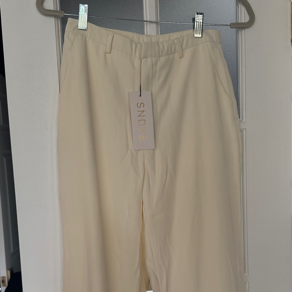 SND Women's Chic Cream Wide Leg Pants